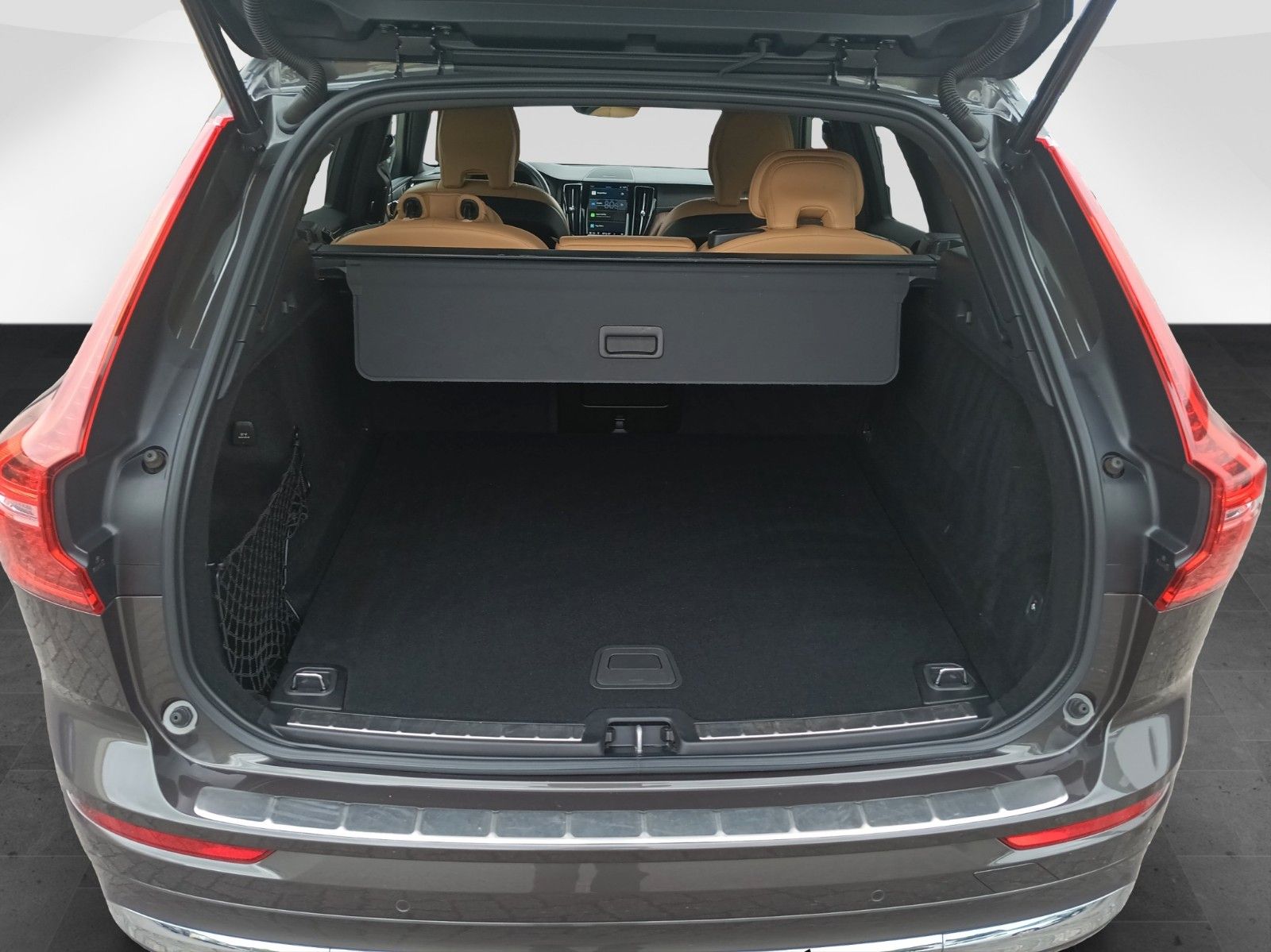 Volvo XC60 B5 AWD Inscription - Samsaru's Car Outlet