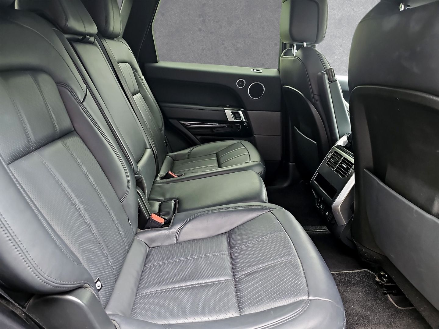 Range Rover Sport SDV6 SE - Samsaru's Car Outlet