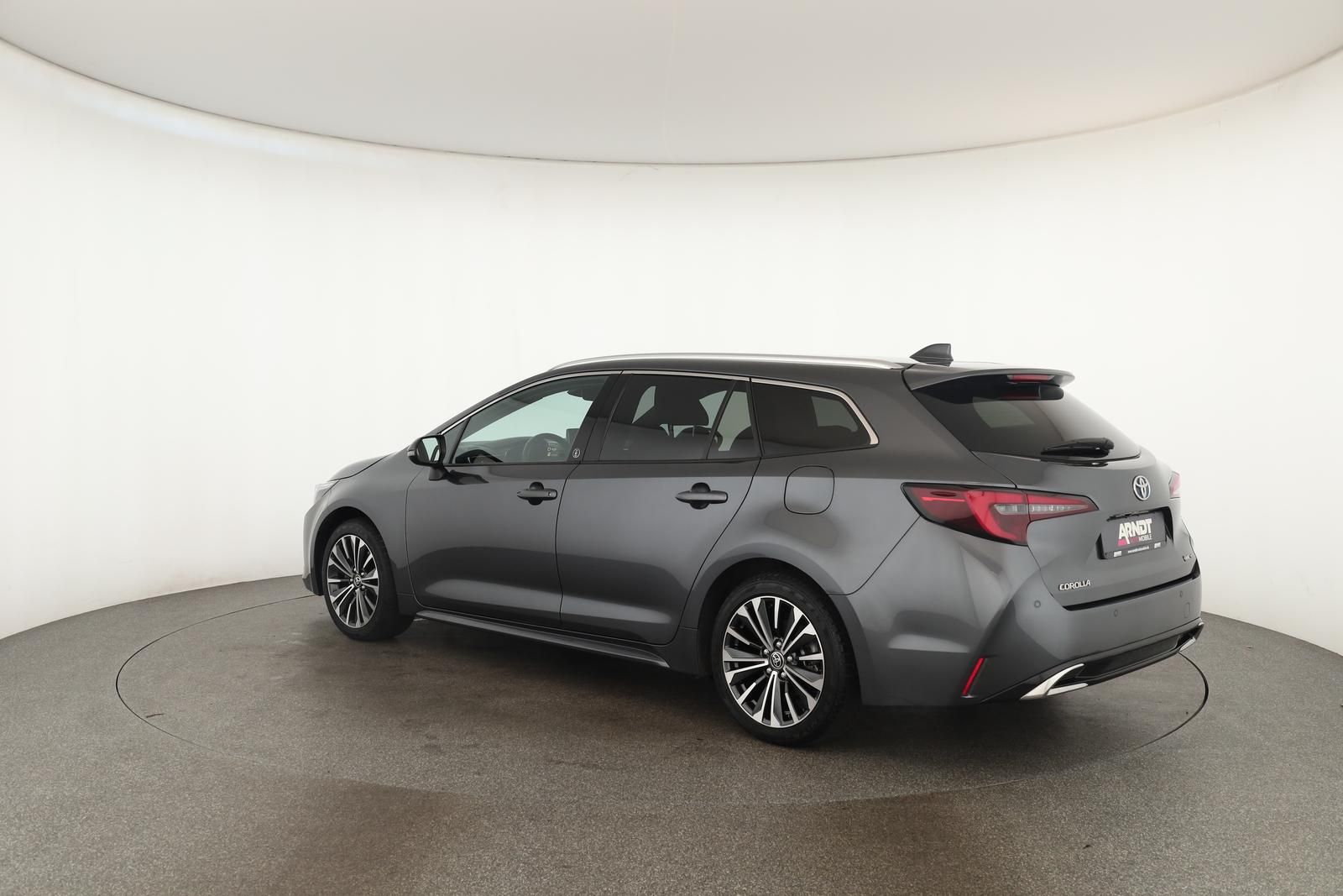 Toyota Corolla Touring Sports 2.0 CVT Team D Navi Kam