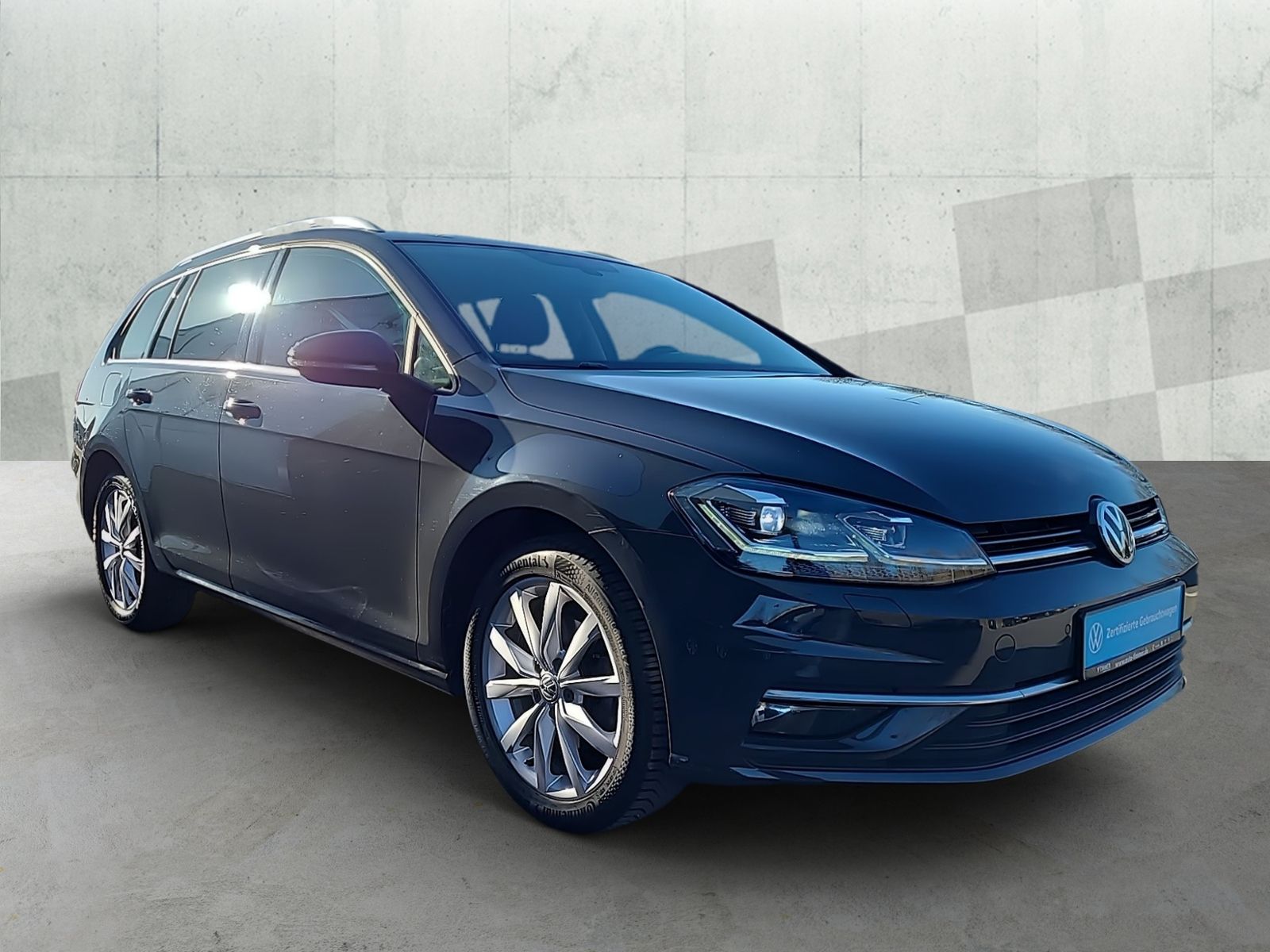 Volkswagen Golf VII Variant 1.5 TSI DSG - Samsaru's Car Outlet
