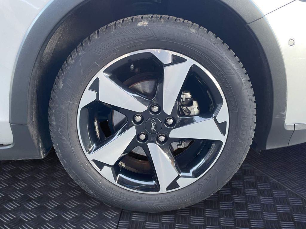 Ford Focus Turnier 1.5 EcoBlue Aut. ACTIVE *Kamera*