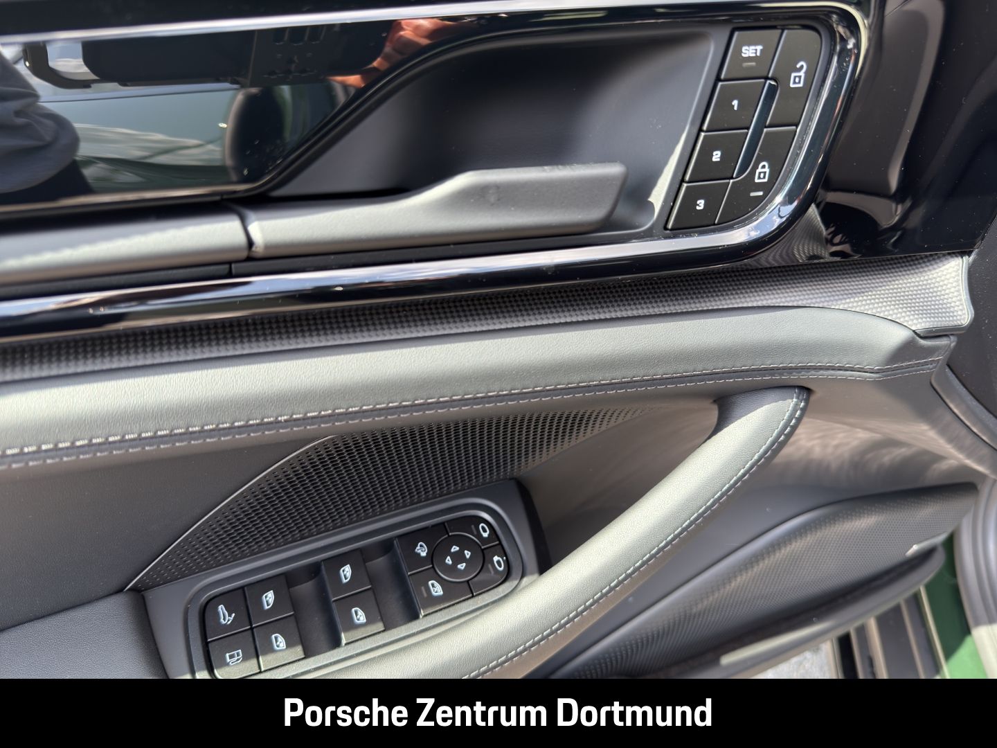 Porsche Panamera 4 E-Hybrid BOSE Surround-View InnoDrive