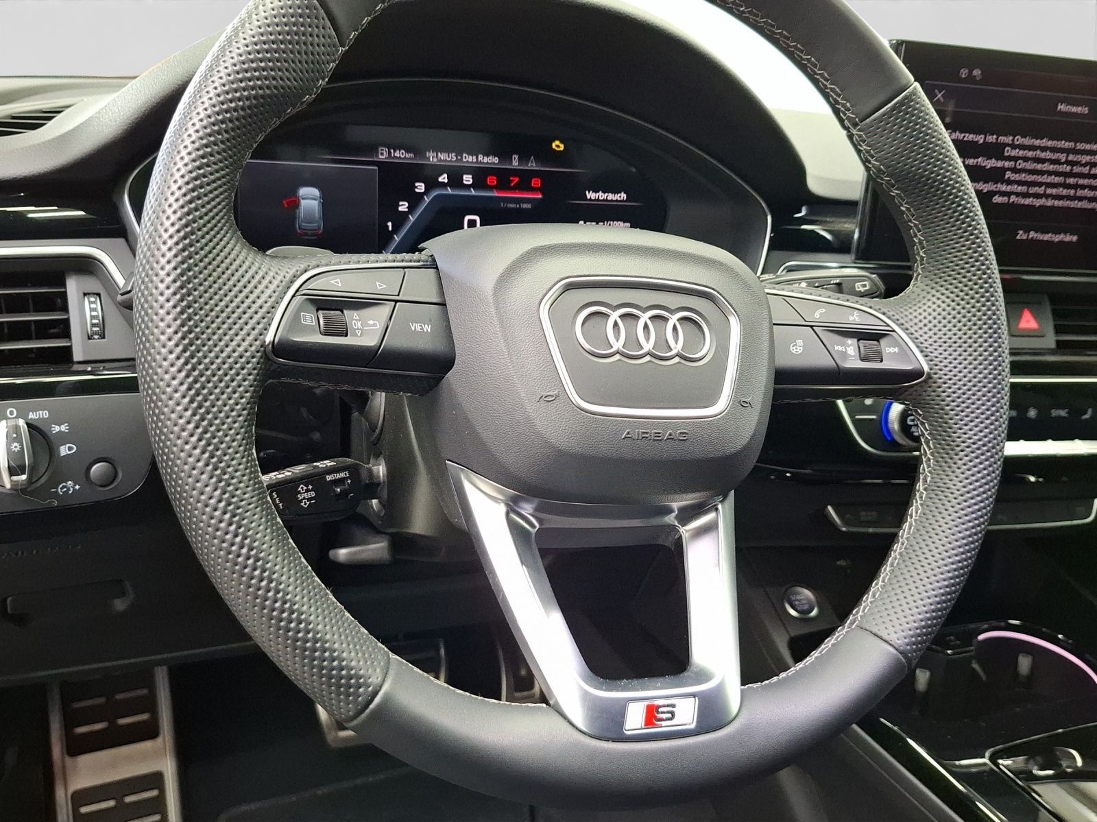 Audi A4 Avant 40 TFSI Q S LINE LM19 VIRTUAL S-SITZE