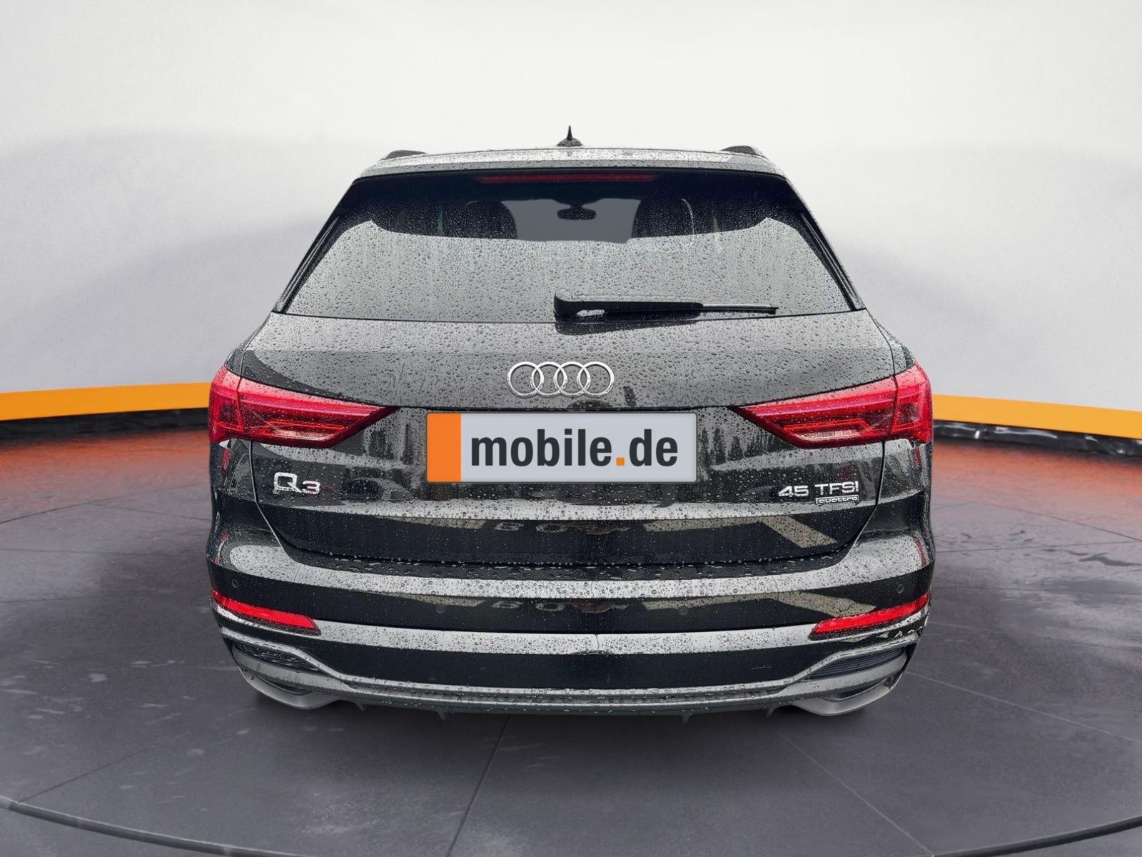 Audi Q3 45 TFSI qu S line - Samsaru's Car Outlet