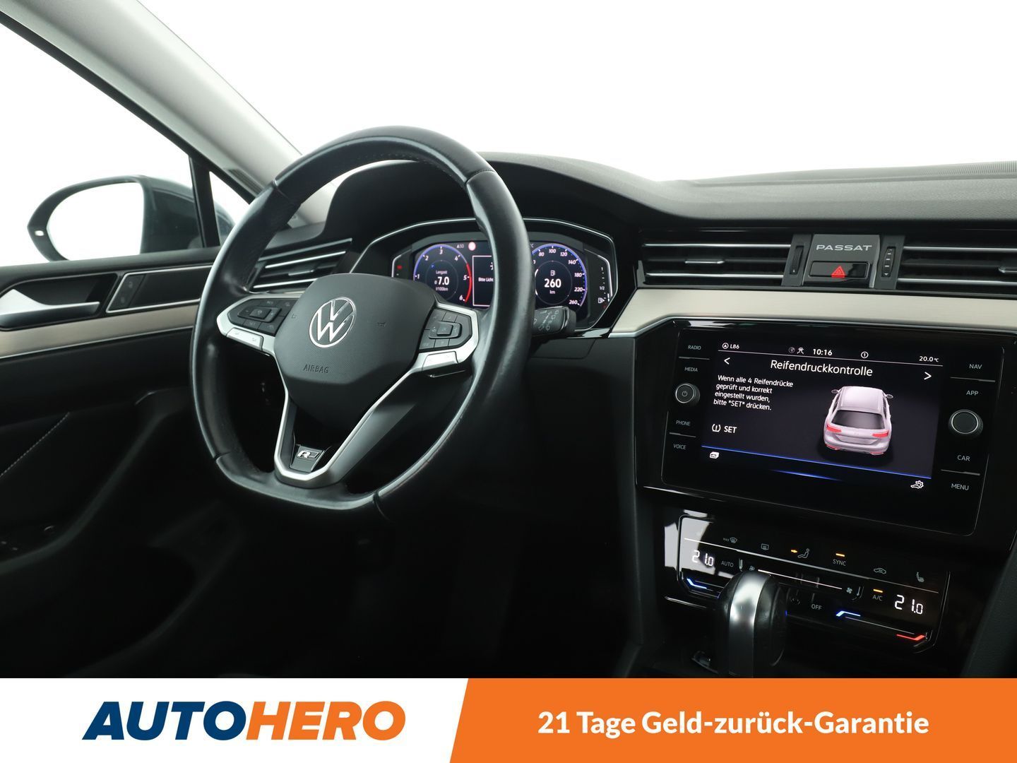 Volkswagen Passat 2.0 TDI Elegance Aut. - Samsaru's Car Outlet