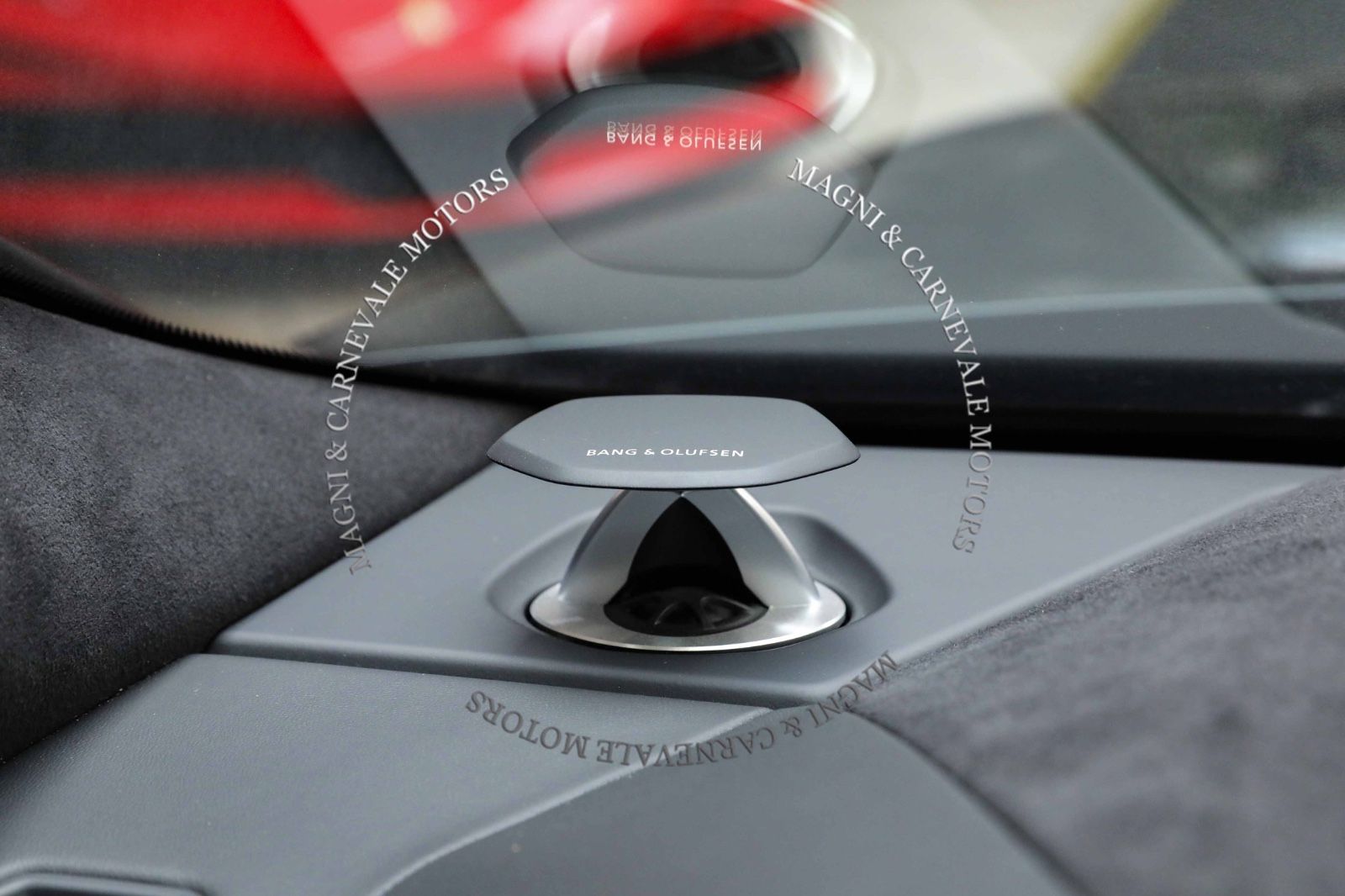 Lamborghini Urus - Samsaru's Car Outlet