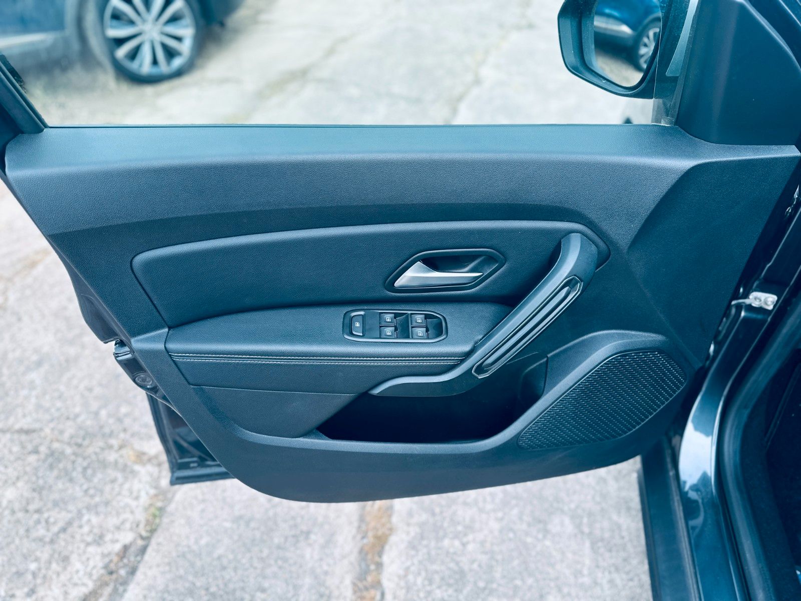 Dacia Duster Prestige 4WD - Samsaru's Car Outlet