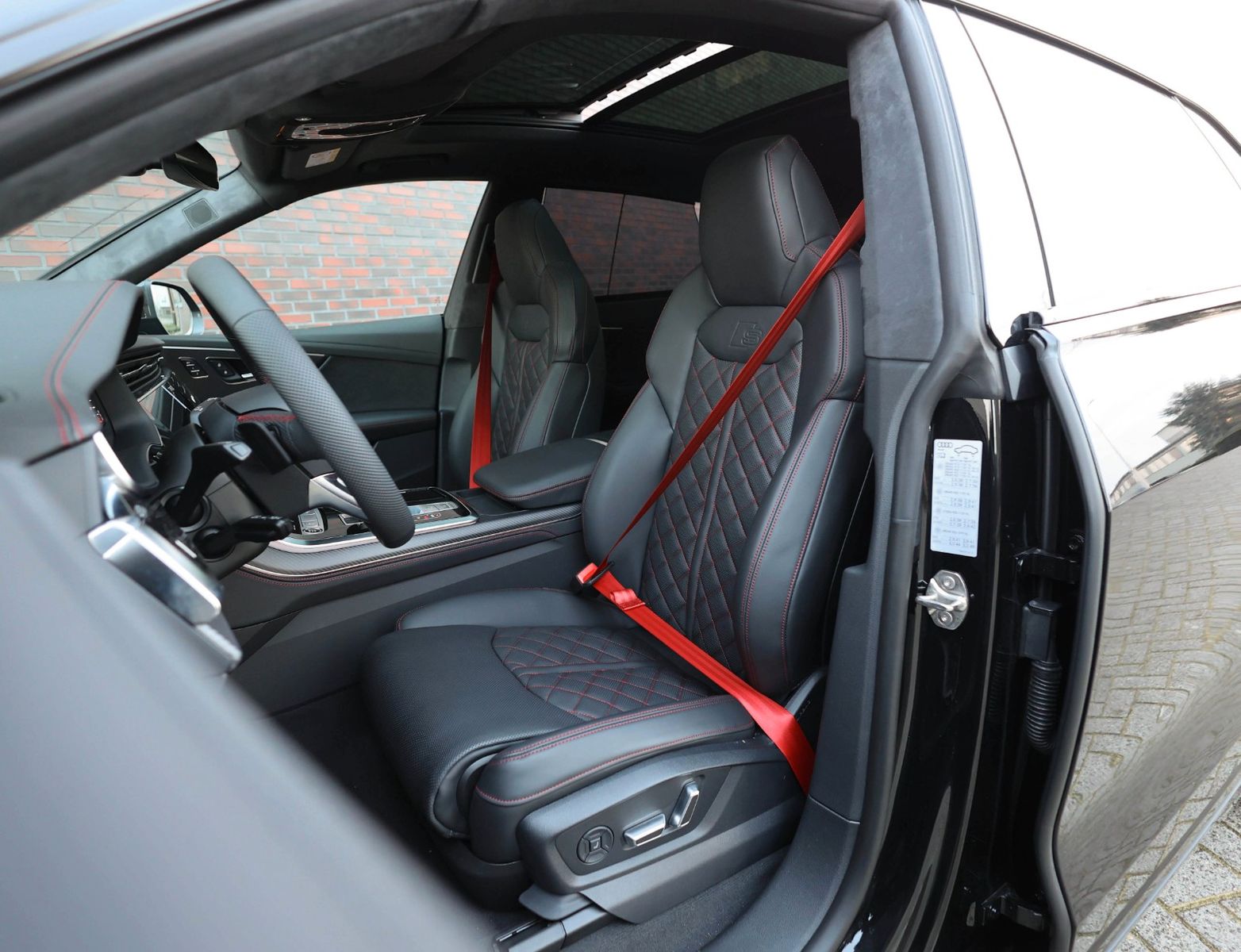 Audi Q8 60 TFSIe Quattro - Samsaru's Car Outlet