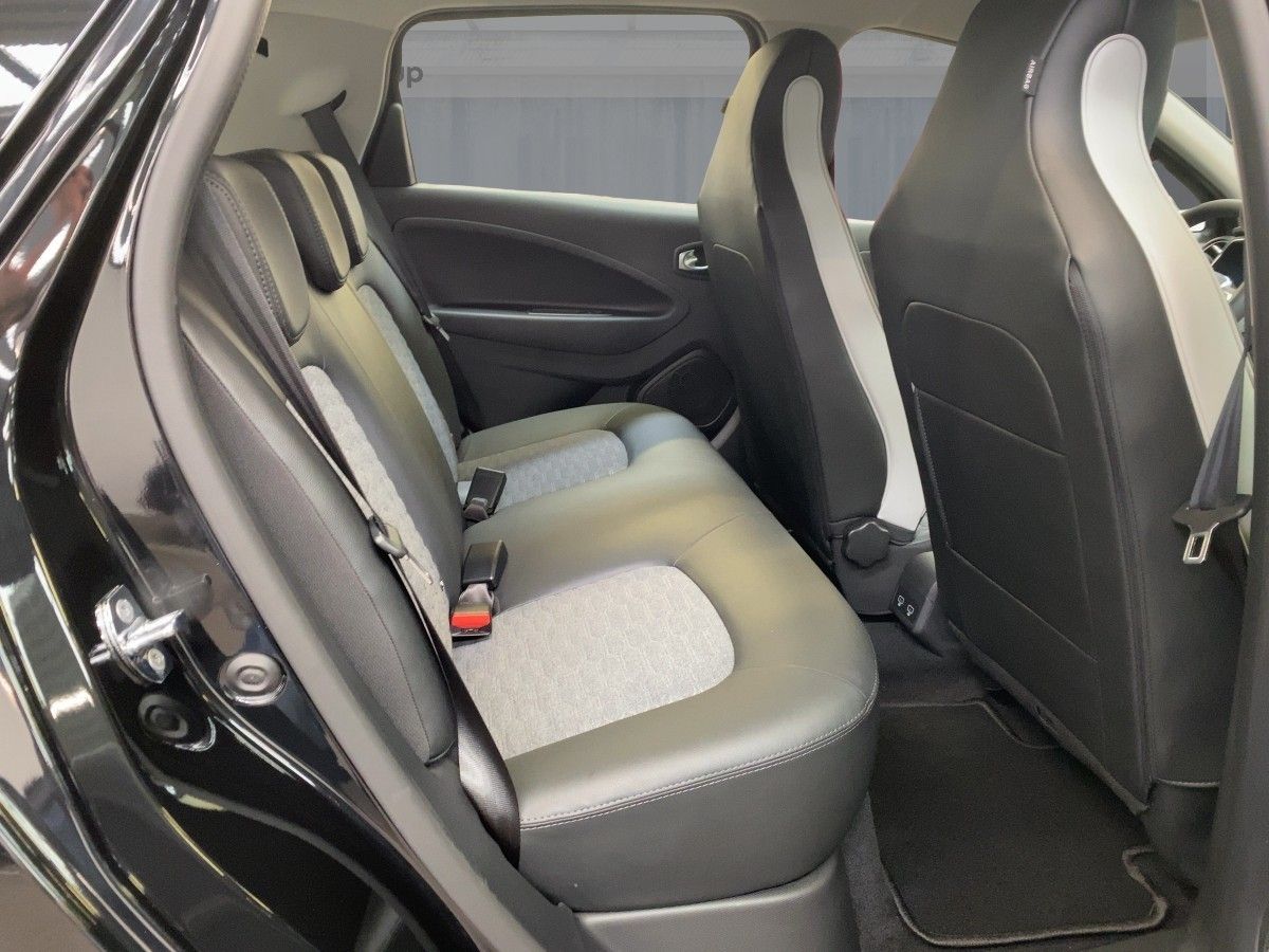 Renault ZOE EXPERIENCE R110 50kWh - Samsaru's Car Outlet