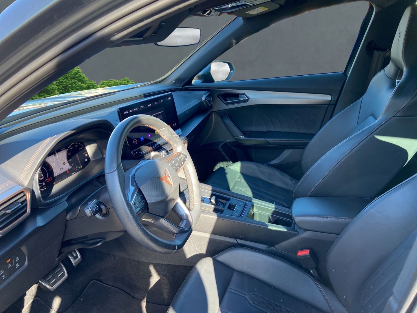 Cupra Formentor VZ 2.0 TSI+Anhängerkupplung+Navi+el.Si