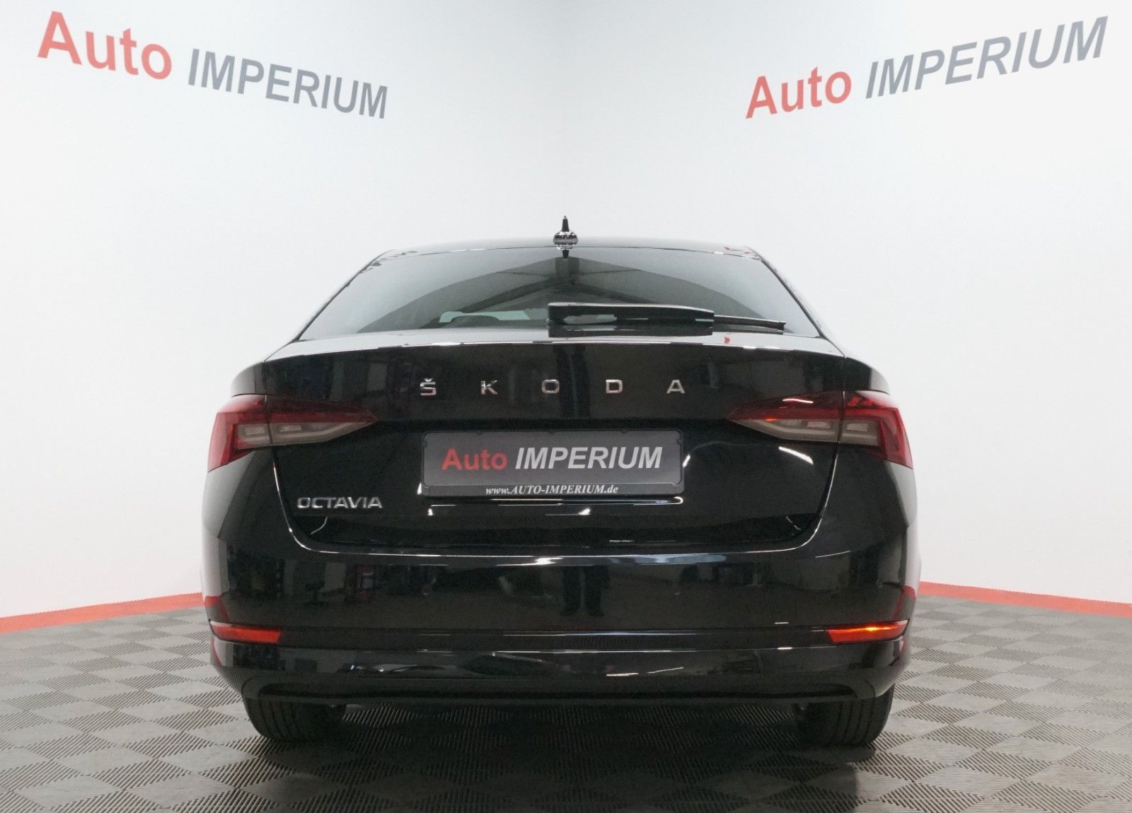 Skoda Octavia Lim. Style 2.0 TDI *Matrix*NAVI*HUD*