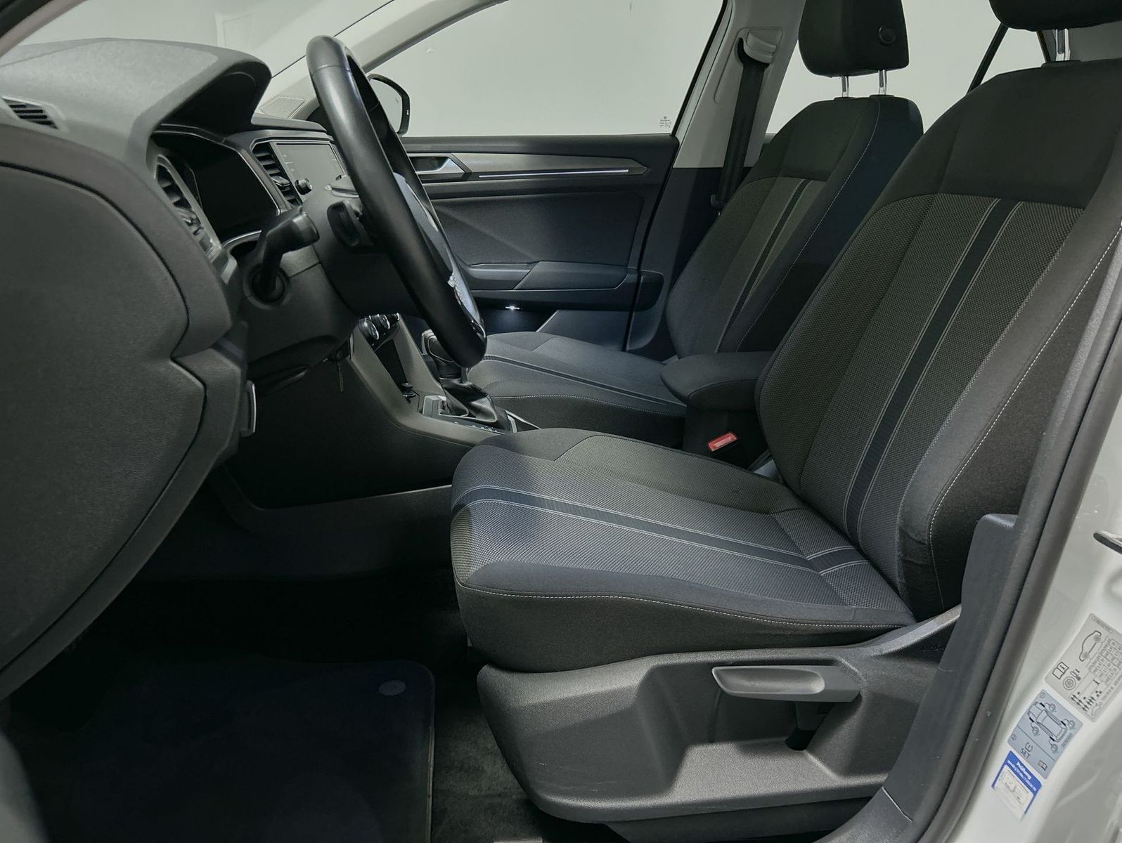 Volkswagen T-Roc Style 1.5TSI DSG - Samsaru's Car Outlet