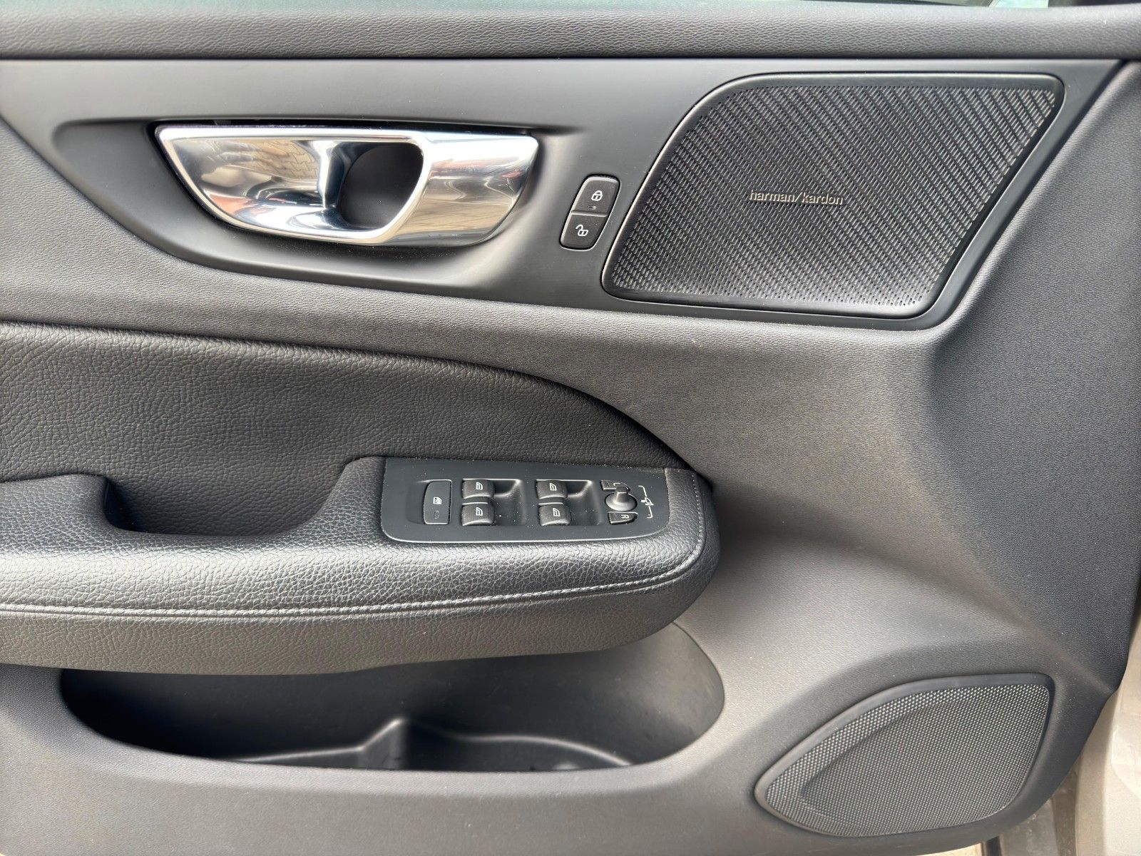 Volvo V60 T6 Inscription Expression Recharge AWD