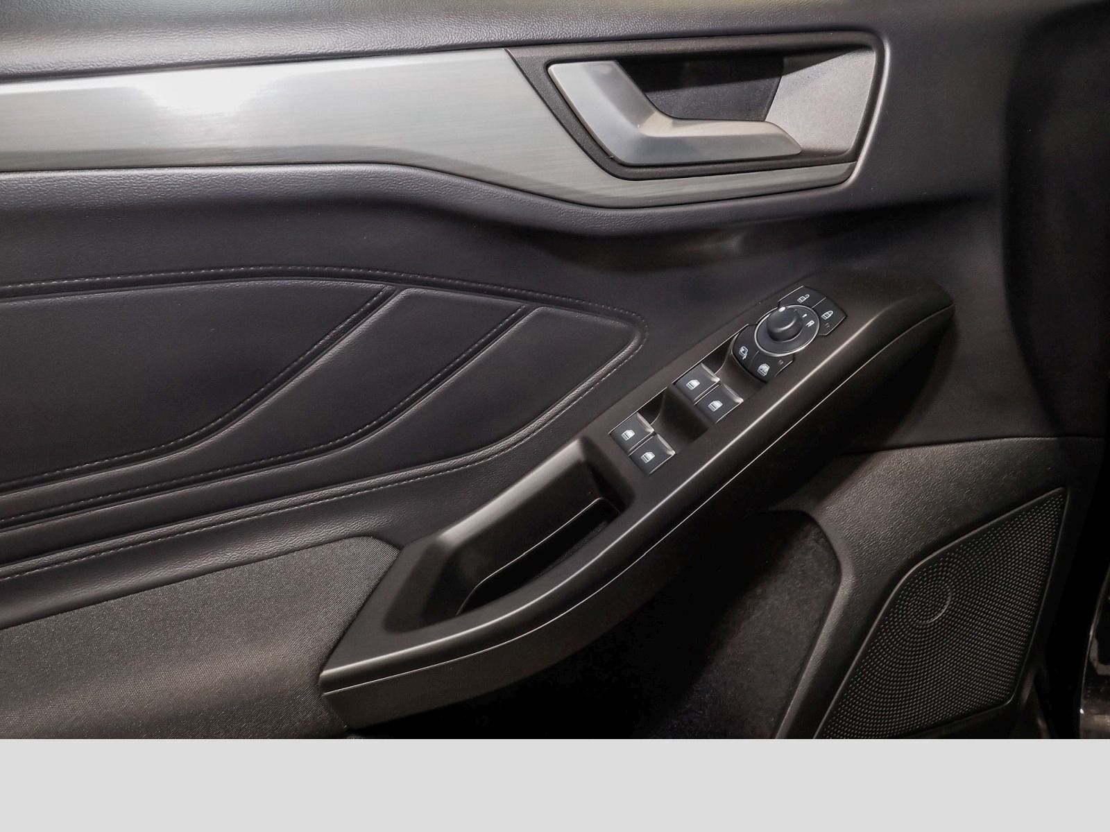 Ford Focus Turnier 1.5 EcoBlue Aut. Titanium-Audio Na