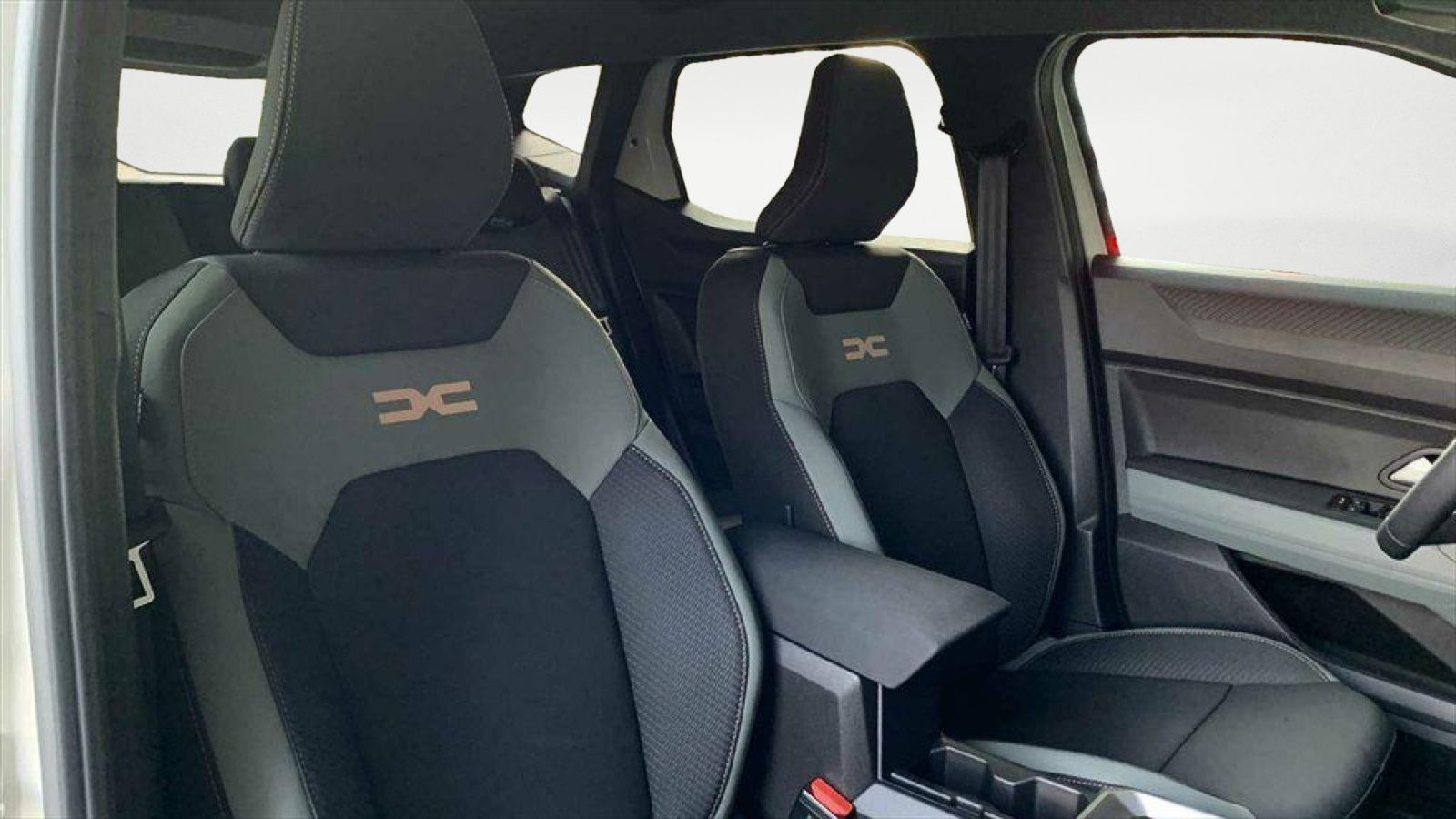 Dacia Duster III 1,6 Hybrid 140 Extreme - Samsaru's Car Outlet