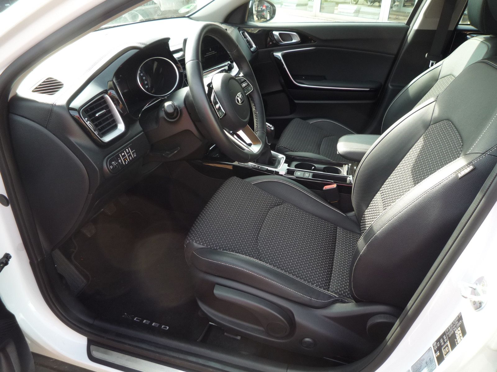 Kia XCeed Spirit - Samsaru's Car Outlet