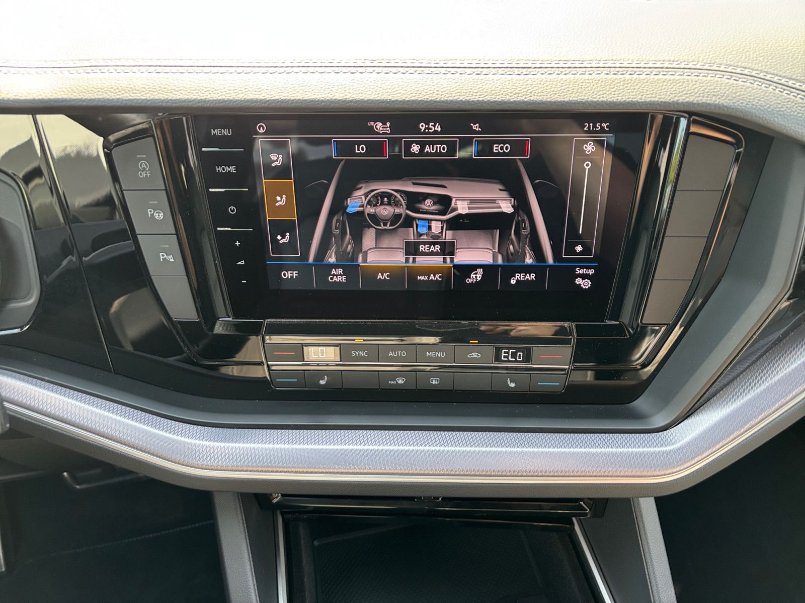 Volkswagen Touareg R-Line 4Mo - Samsaru's Car Outlet