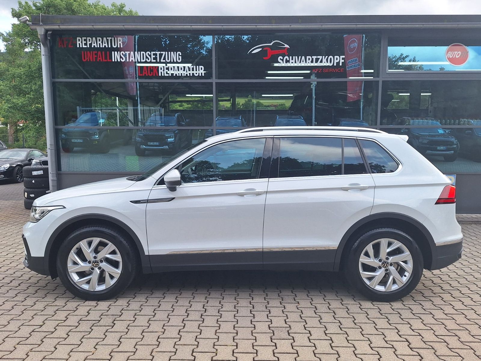 Volkswagen Tiguan 2.0 TDI United DSG - Samsaru's Car Outlet