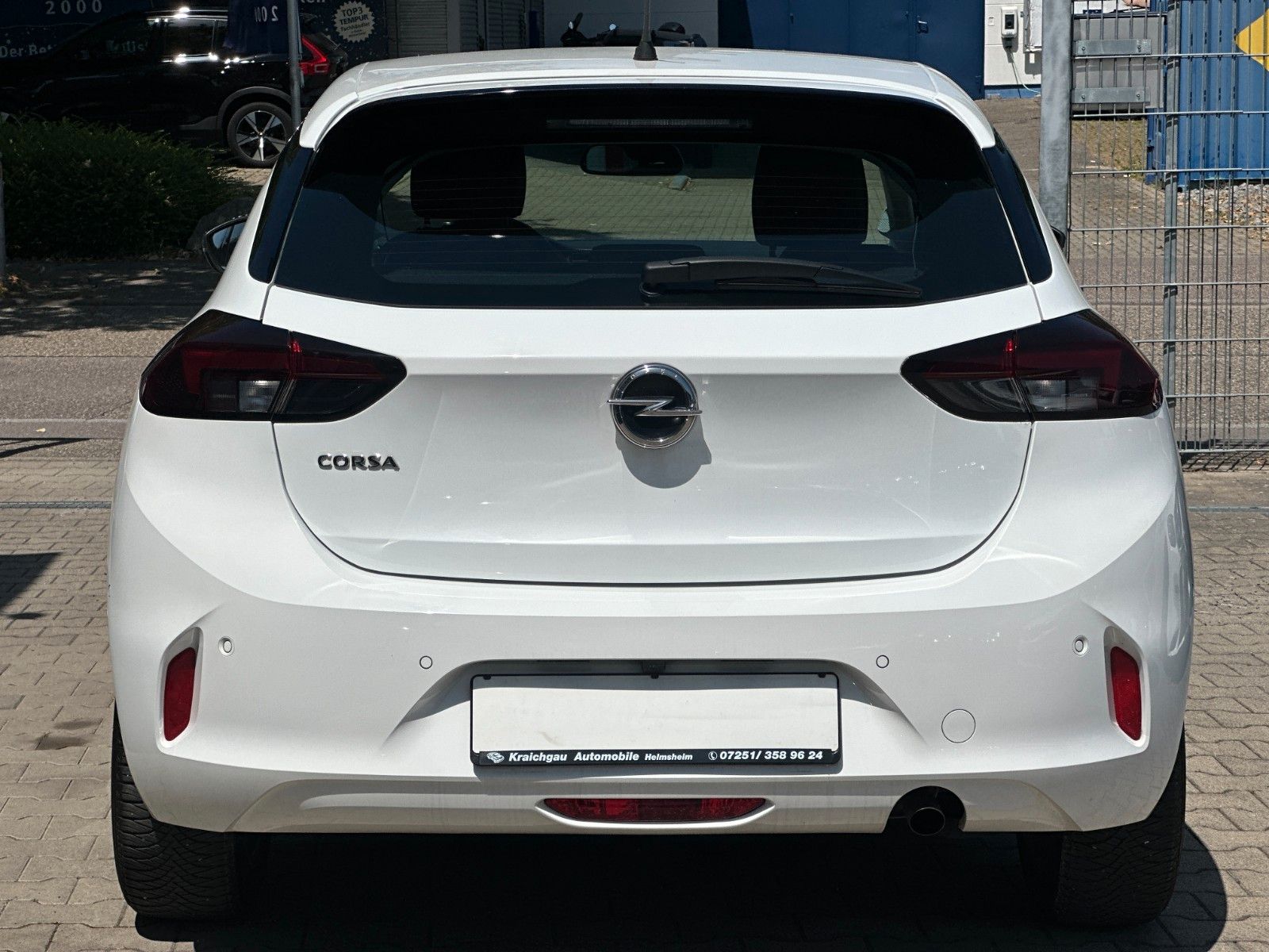 Opel Corsa 1.2 - Samsaru's Car Outlet