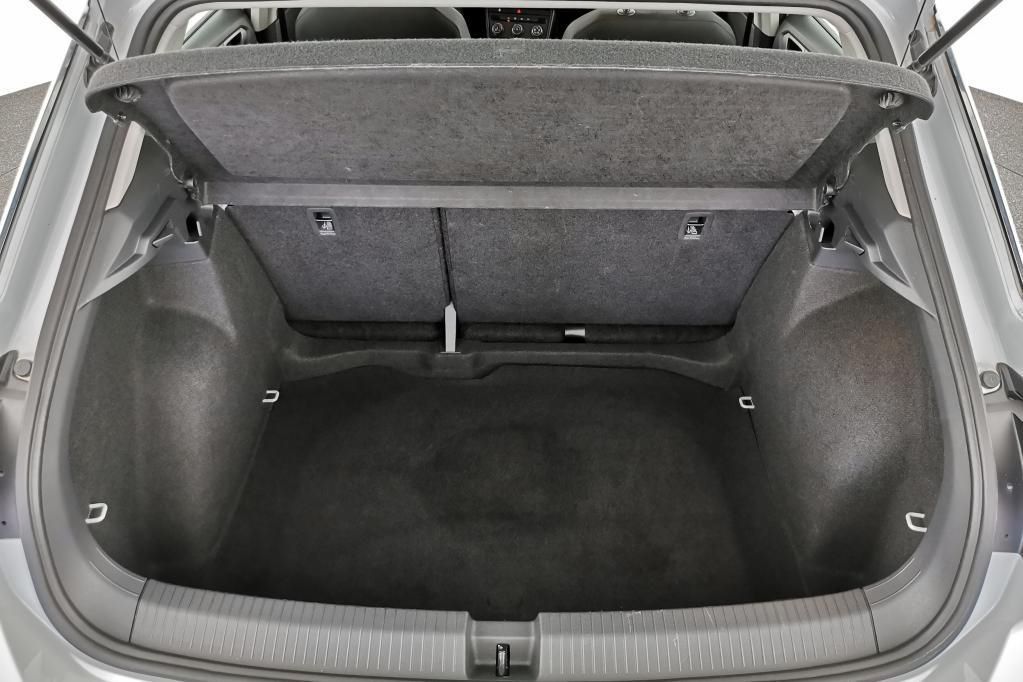 Volkswagen T-Roc 1.0 TSI - Samsaru's Car Outlet