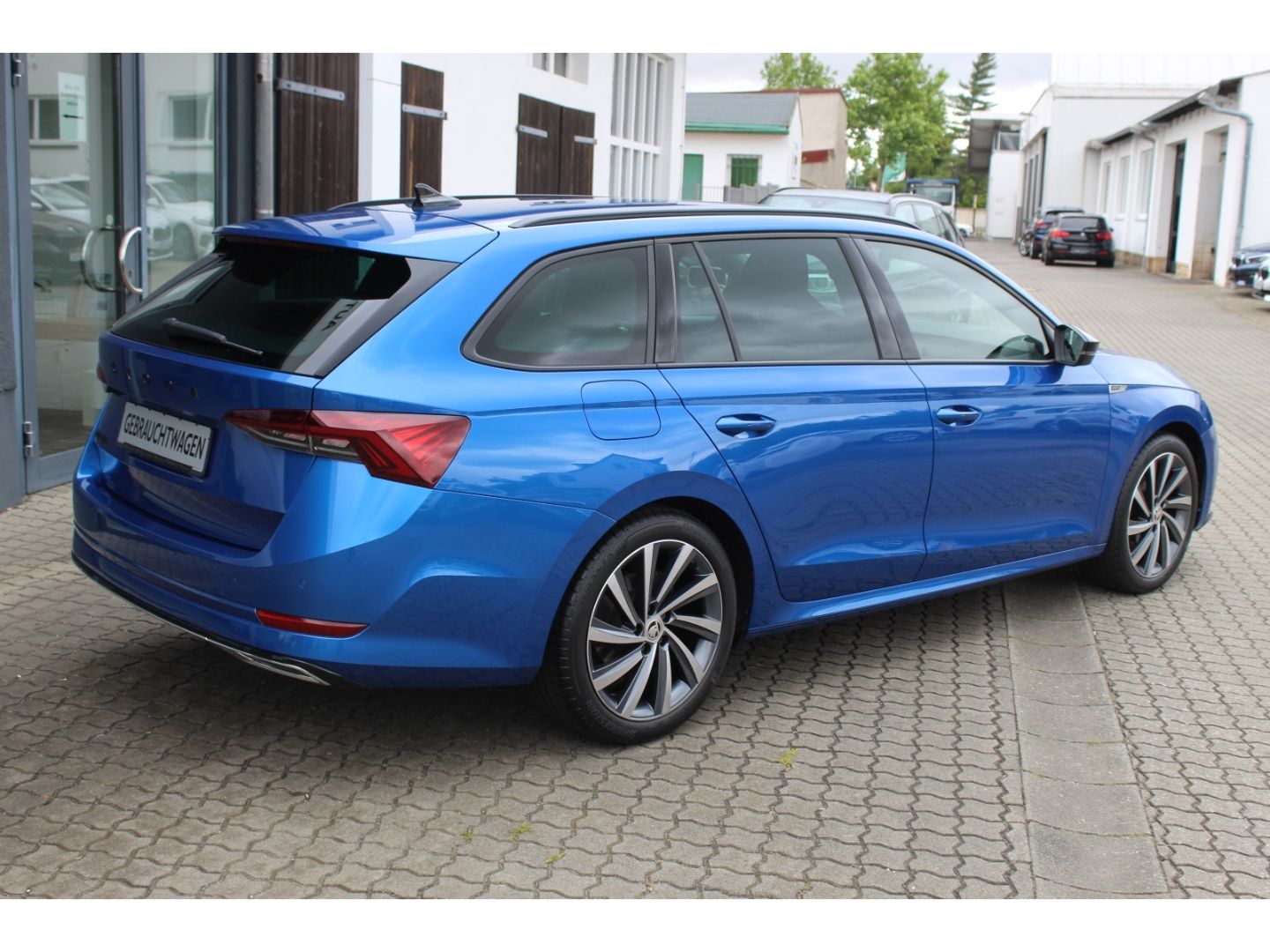 Skoda Octavia Sportline 1.5 TSI - Samsaru's Car Outlet