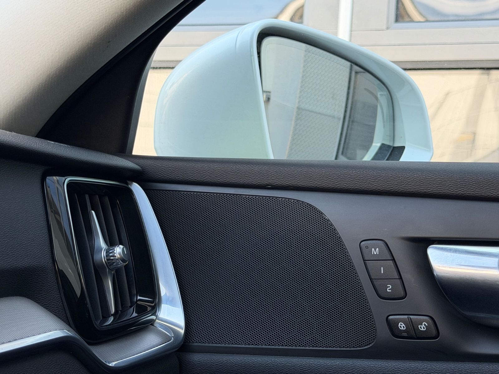 Volvo V60 CROSS COUNTRY PLUS AWD*ACC*PANO*LEDER*360*.