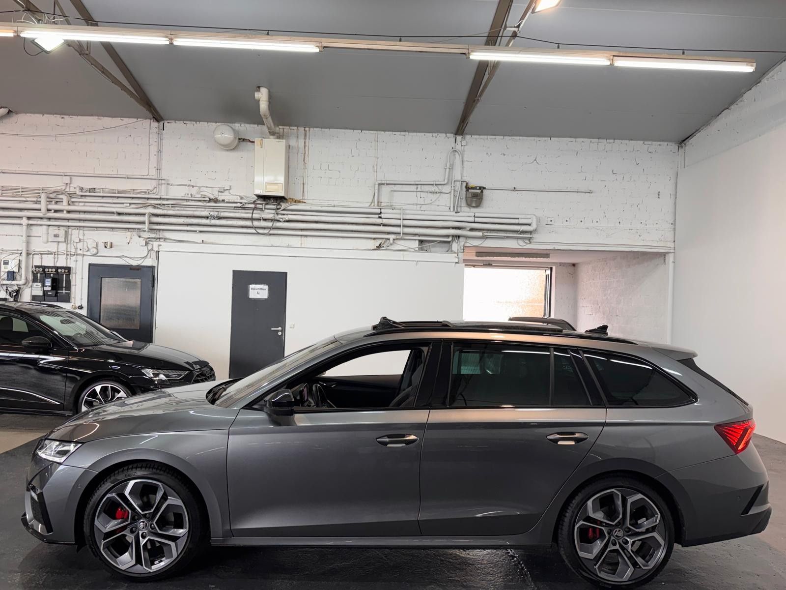 Skoda RS 4x4 PANO/HUD/360°/AHK/MASS/AMB/ACC/TRA.P.