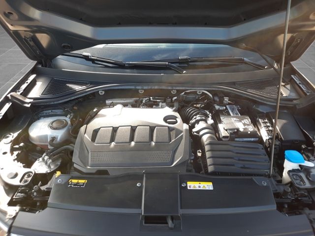 Volkswagen T-Roc 2.0 TDI United - Samsaru's Car Outlet