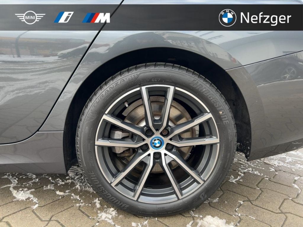 BMW 330 e xDrive Limousine Sport Line RFK LASER HUD