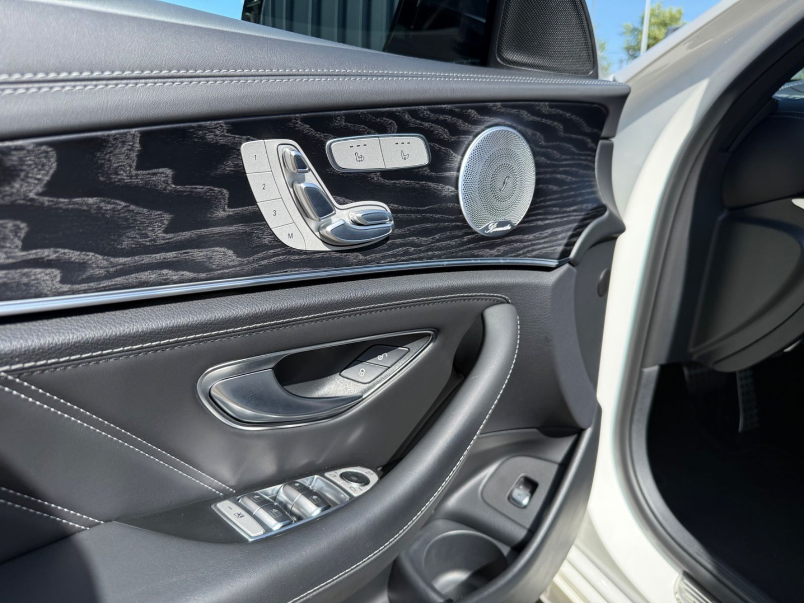 Mercedes-Benz E 63S AMG 4Matic - Samsaru's Car Outlet