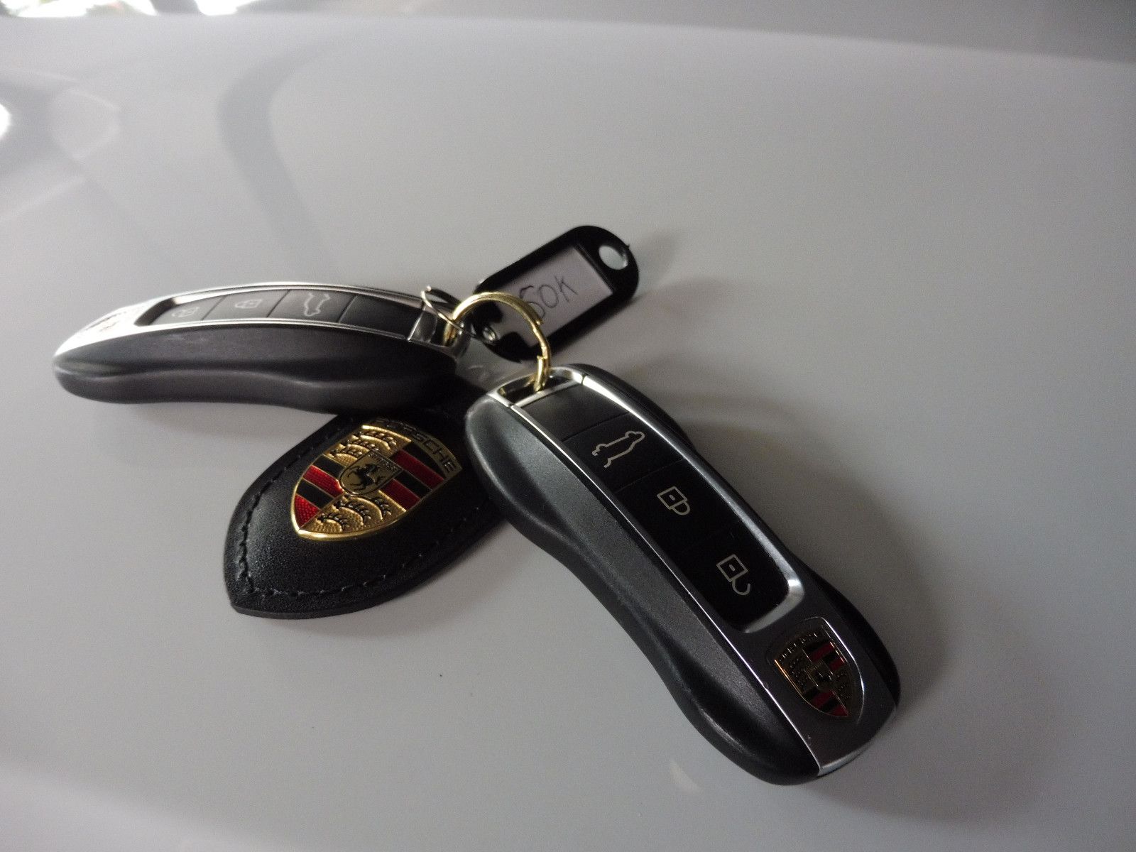 Porsche Cayenne Coupe E-Hybrid Approved/360°/Spur/Pano