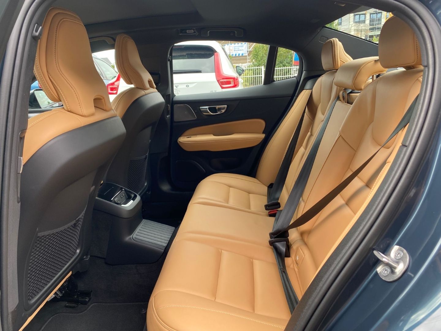 Volvo S60 T8 Ultimate Dark Plug-In Hybrid AWD 360 Bowe