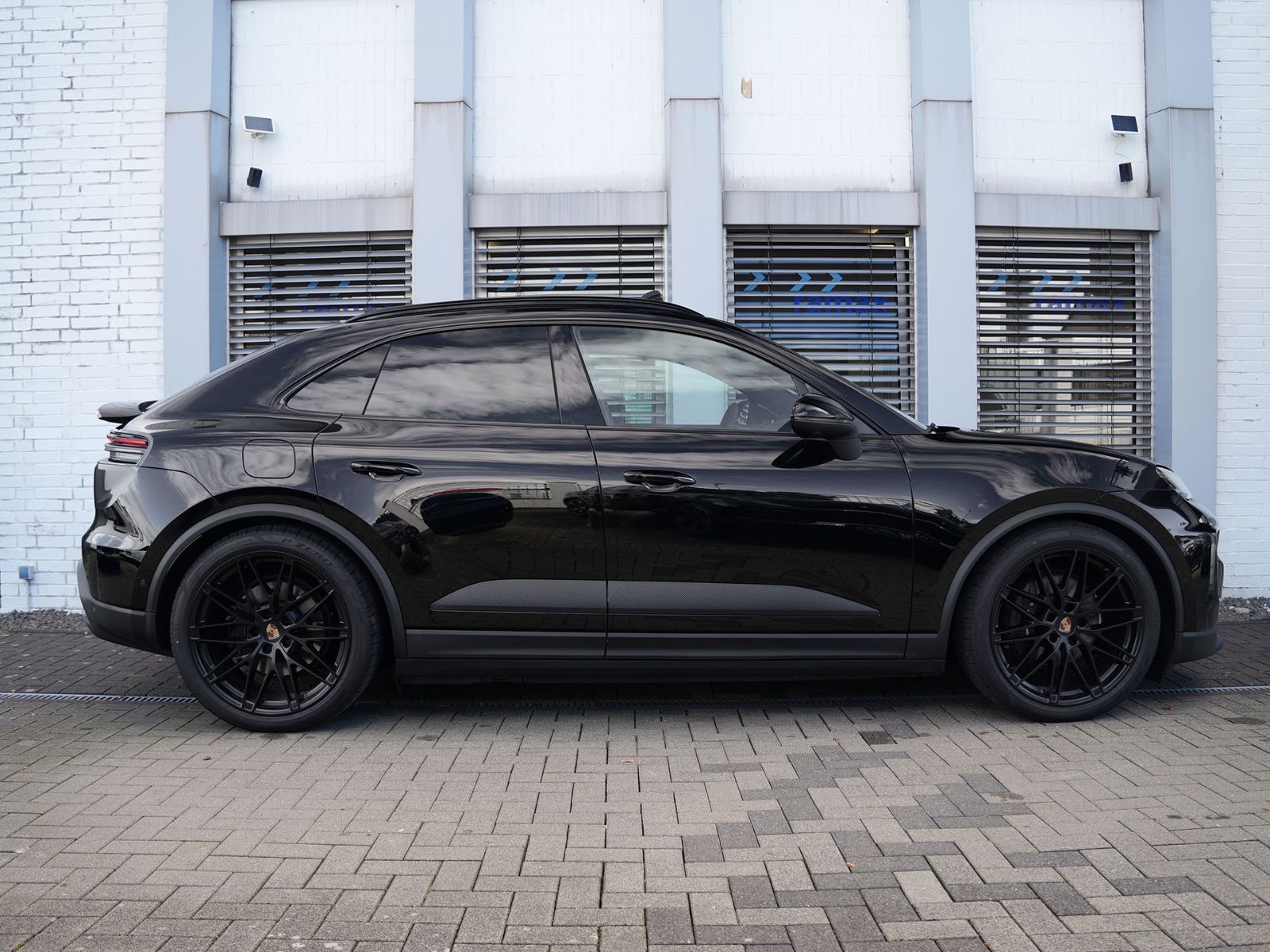 Porsche Macan 4 ACC-LUFTF.-PANO-BOSE-22"RS-LEDER KREIDE