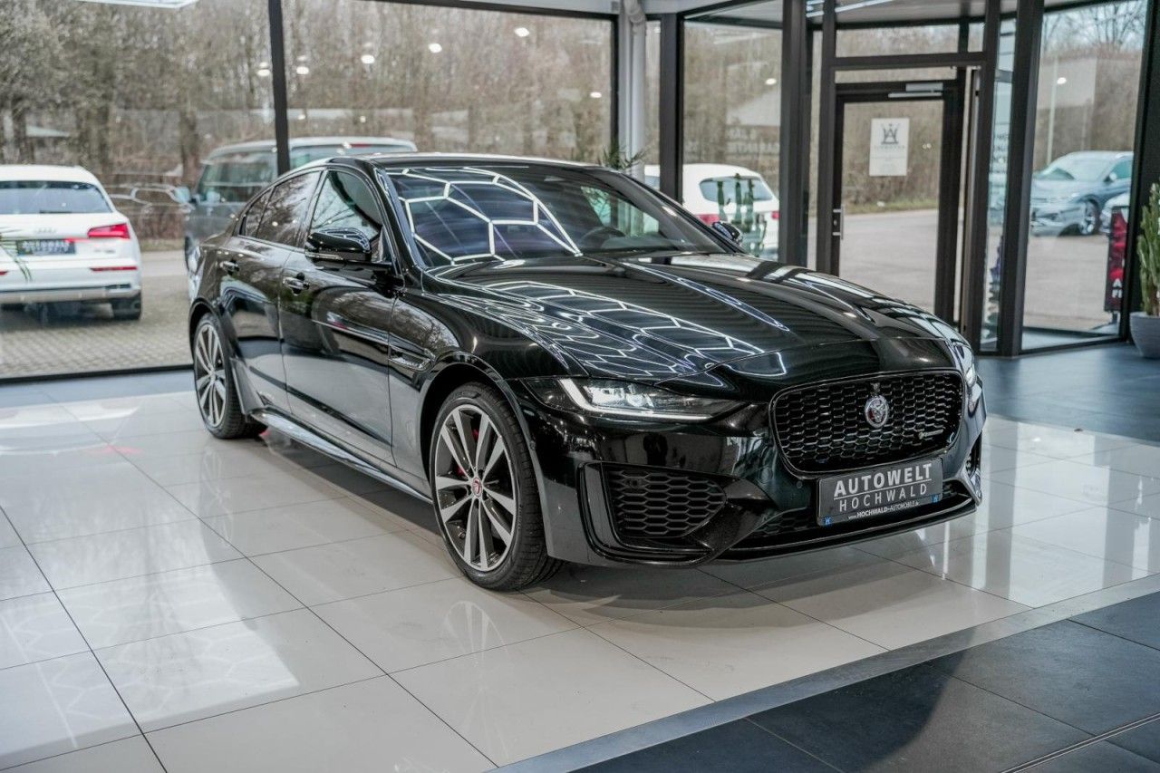 Jaguar XE 2.0 R-Dynamic Black AWD NAVI Matrix LED RFK