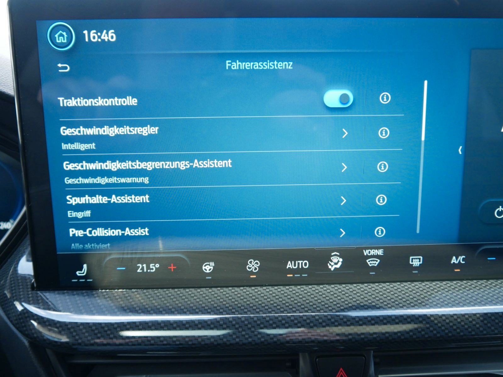 Ford Focus Turnier ST-Line X Autom Matrix Panorama