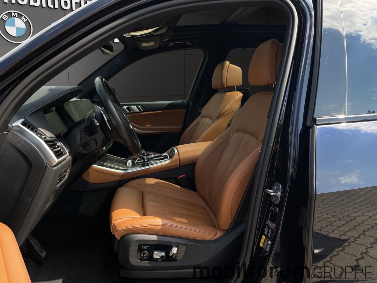 BMW X5 xDrive45e M-Sport Massage Luft AHK Panorama