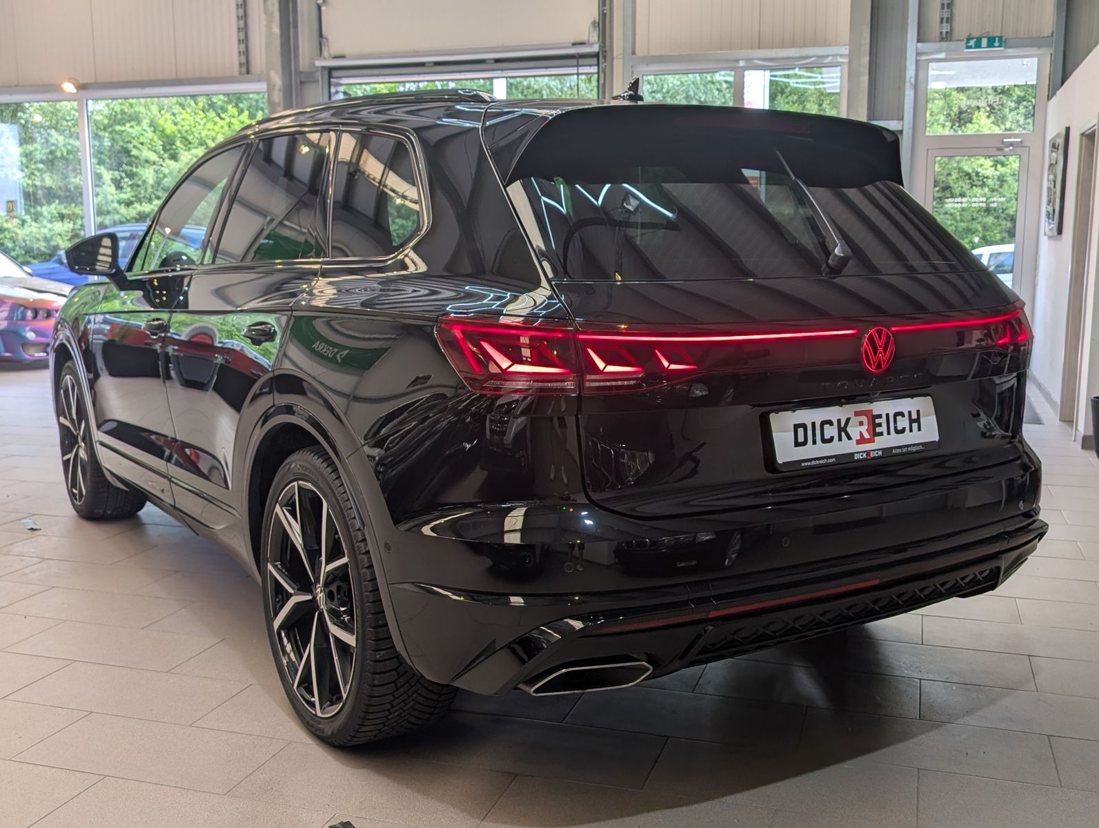 Volkswagen Touareg 3.0TDI 4M R-Line VOLL Black 22" UPE 114T