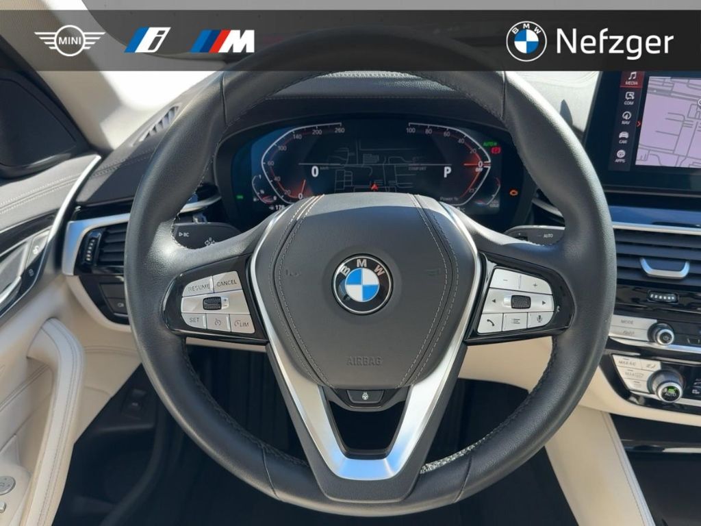 BMW 540 i xDrive Limousine Luxury Line RFK Standheiz