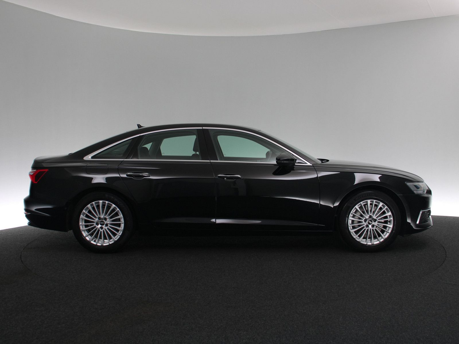 Audi A6 Lim. 50 TFSI e quattro design - Samsaru's Car Outlet