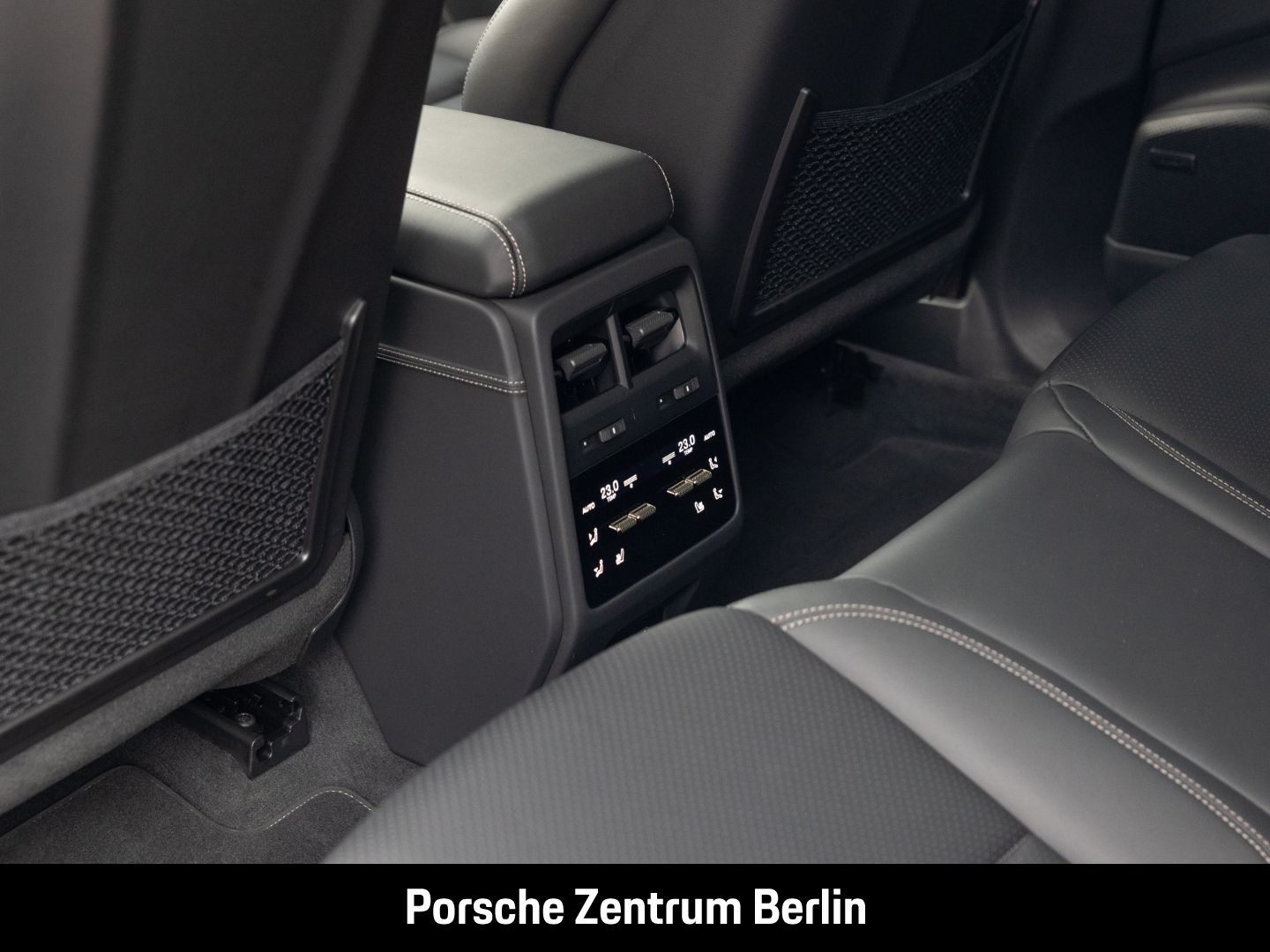 Porsche Macan Turbo HA-Lenkung Surround View 21-Zoll
