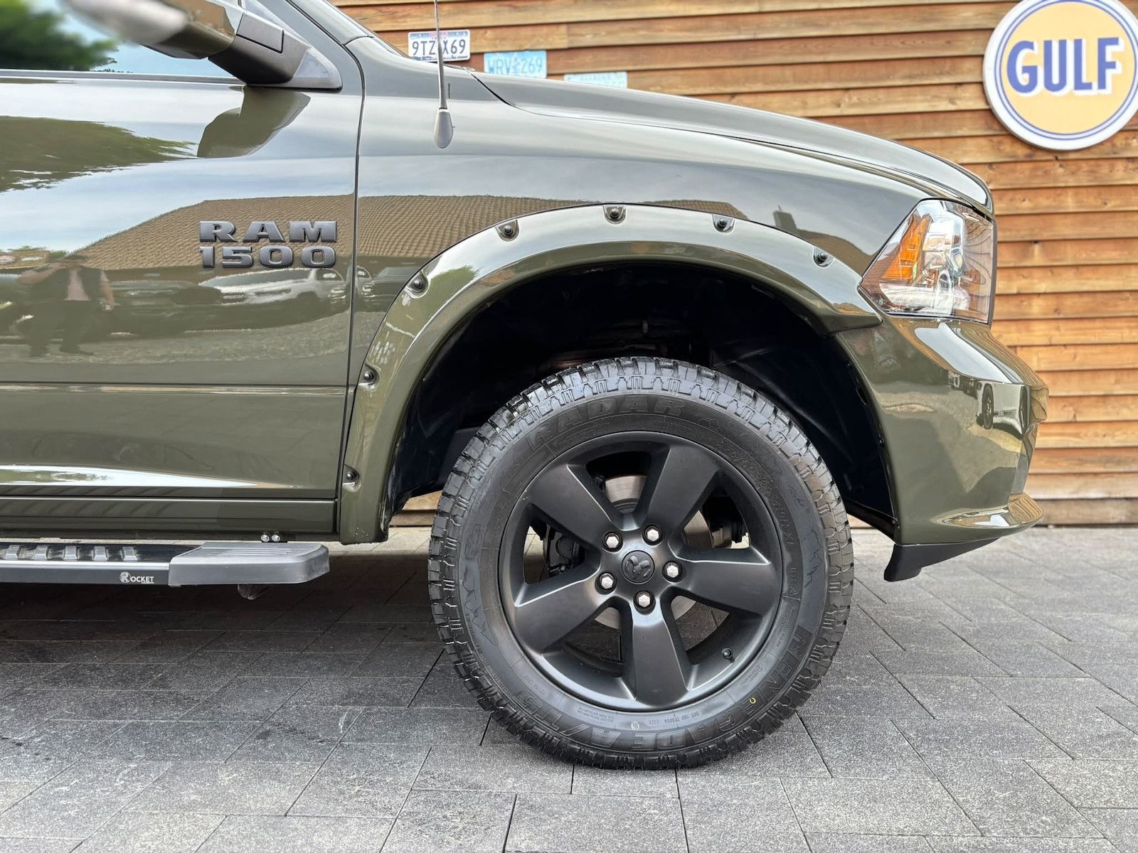 Dodge RAM 1500 5,7L Warlock 4x4 LEDER AHK LPG