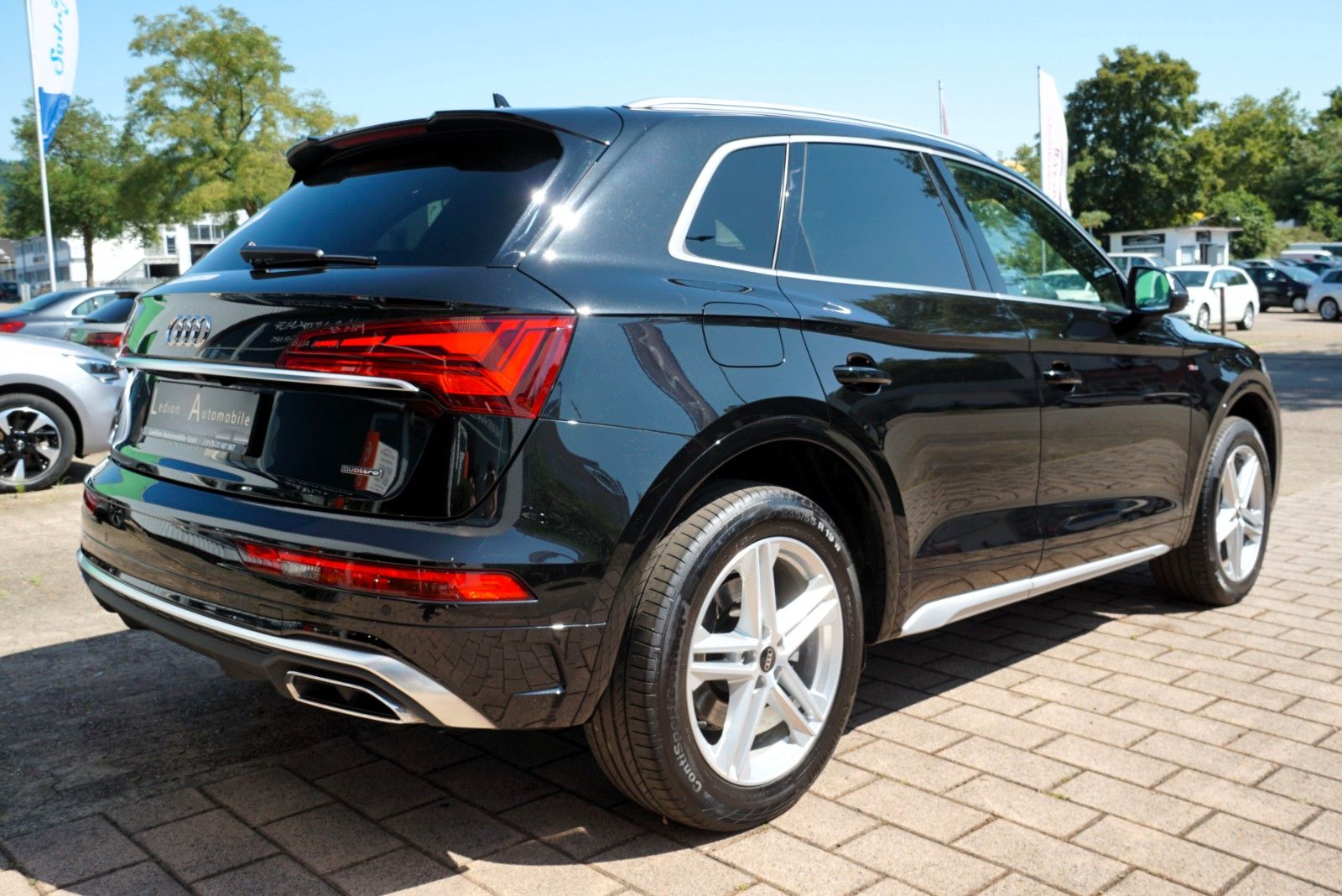 Audi Q5 40 TDI quattro S line - Samsaru's Car Outlet