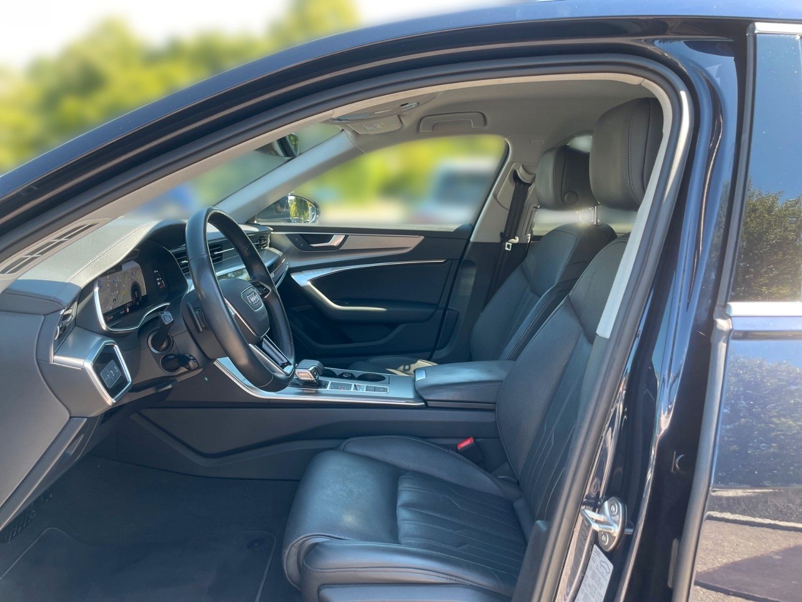 Audi A6 Avant 45 TDI quattro design - Samsaru's Car Outlet