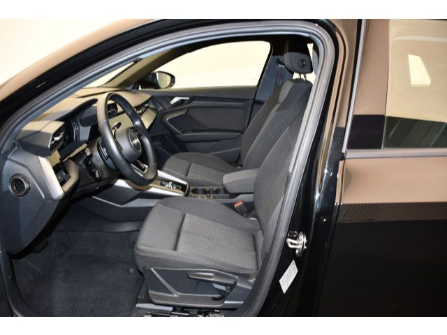 Audi A3 Sportback 30 TFSI S tronic NAVI/LED/SITZHZ