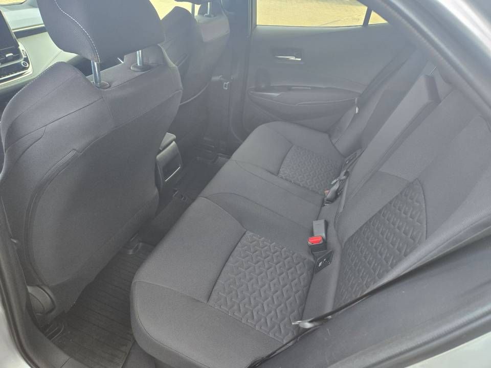 Toyota Corolla HSD 1.8 l Active - Samsaru's Car Outlet