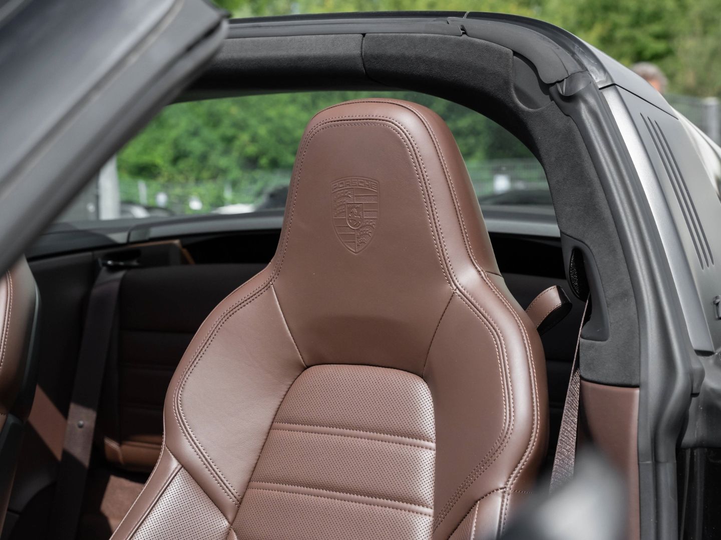 Porsche 992 911 Targa 4 GTS Matrix InnoDrive 18 Weg Sitz