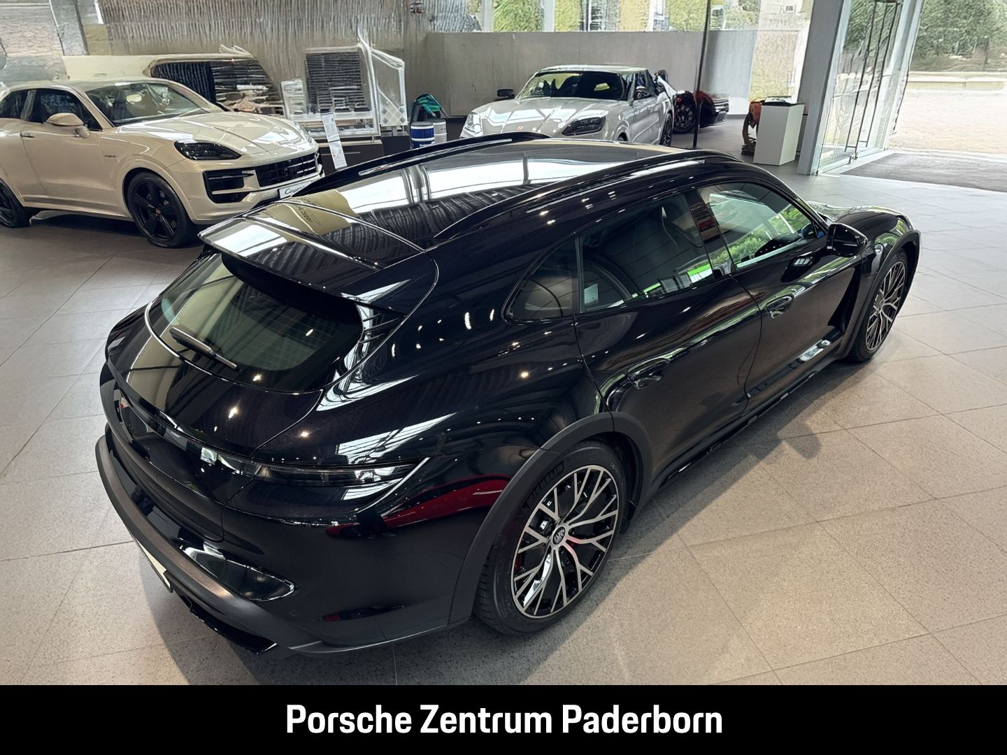 Porsche Taycan 4S Cross Turismo InnoDrive Surround-View