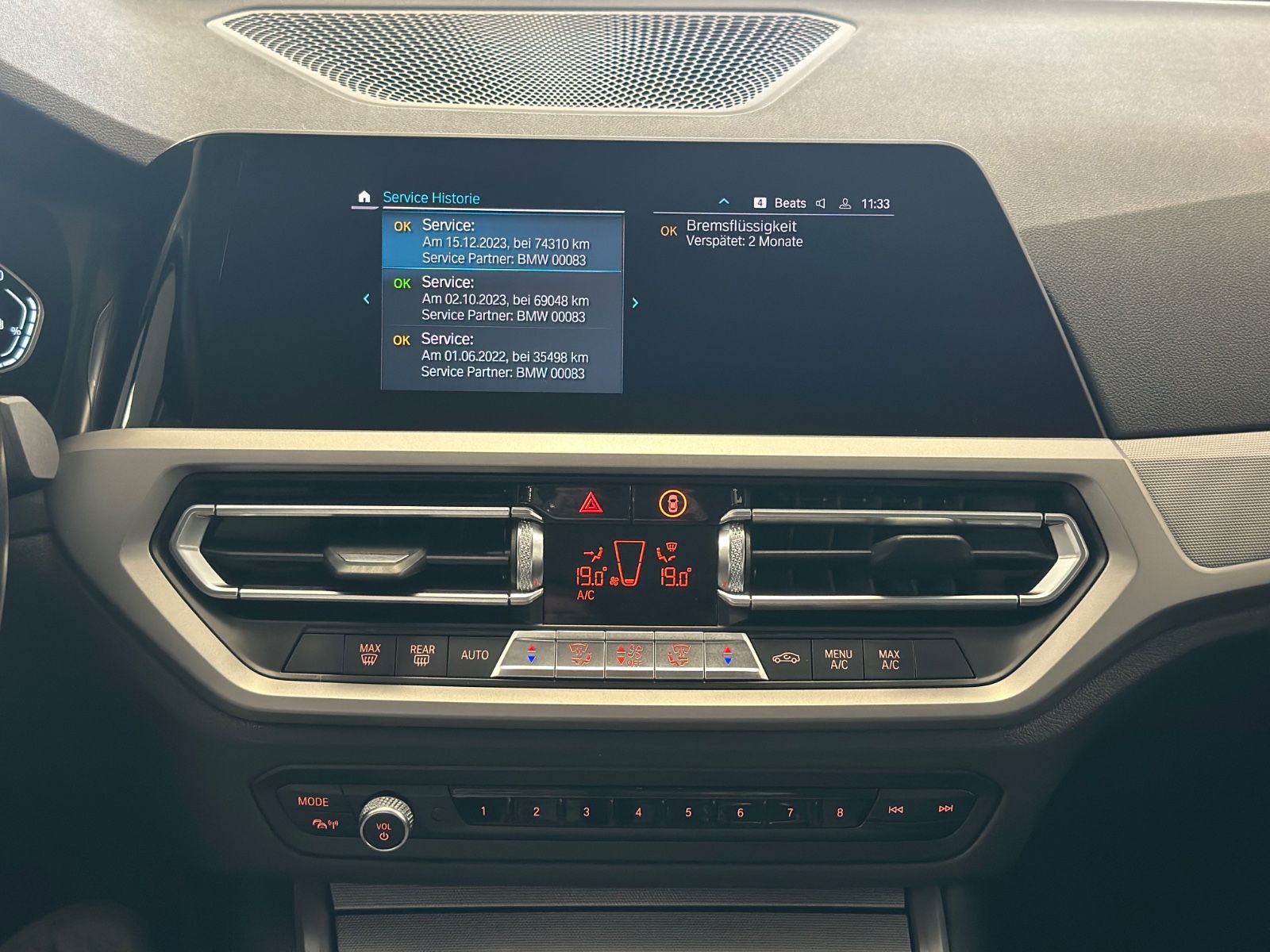 BMW 330e - Samsaru's Car Outlet
