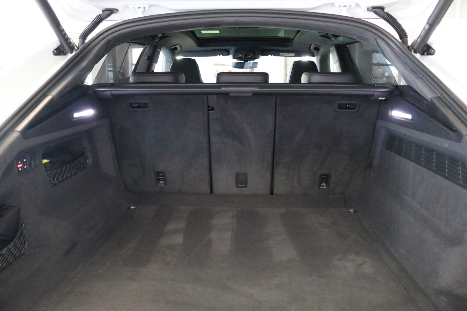 Audi RSQ8 Garantie Matrix Luft Memory HUD 360° Pano