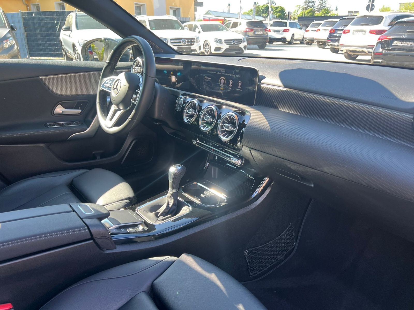 Mercedes-Benz A 200 - Samsaru's Car Outlet